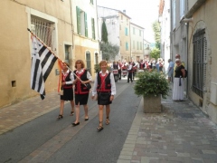 Le Bagad du Pays d'Aix en partance