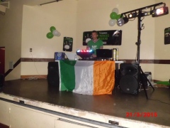 DJ Guillaume aux platines