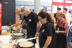 Les crêpière et crêpiers à la garniture
